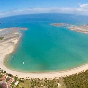 vista aérea praia de garapua ilha de tinhare